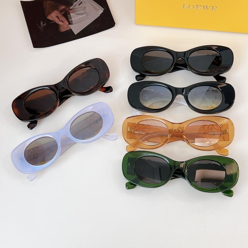 Loewe Sunglasses LW40175U
