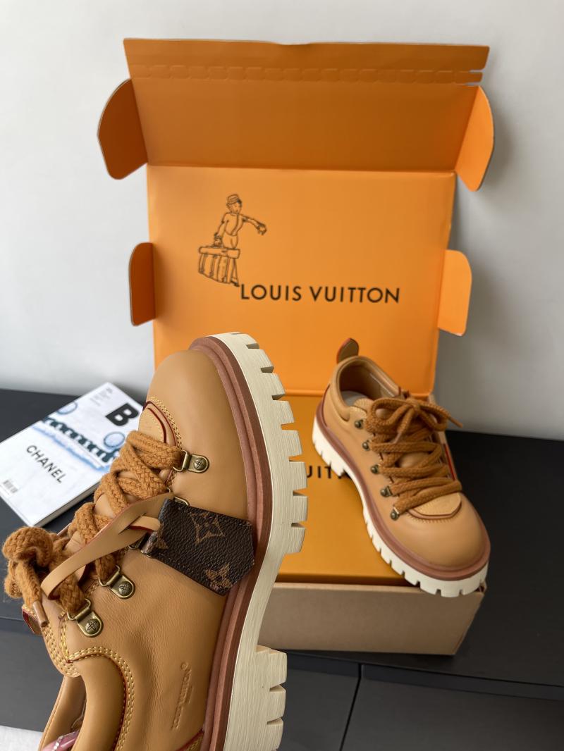 Louis Vuitton Unisex Sneakers SLU81001