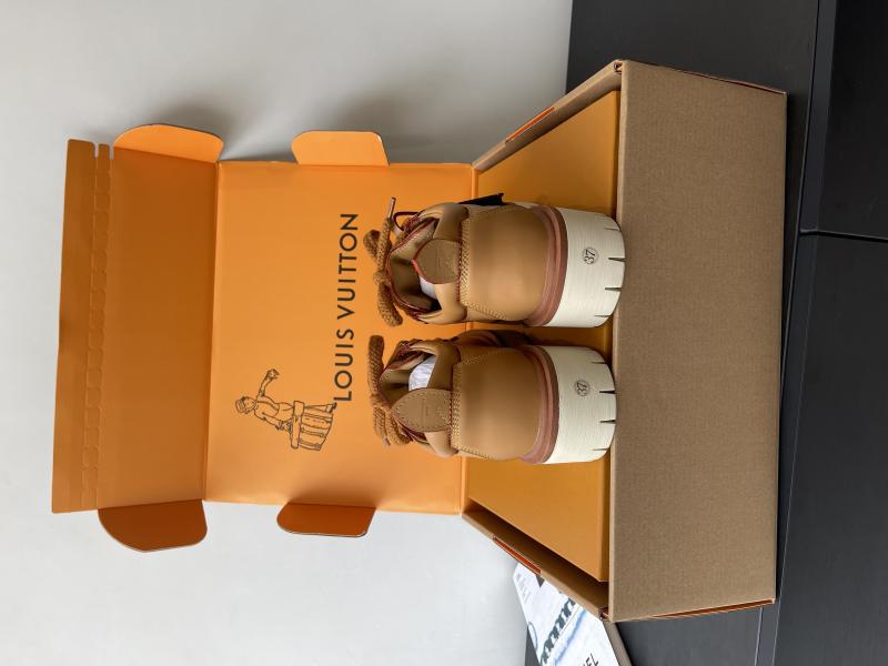Louis Vuitton Unisex Sneakers SLU81001