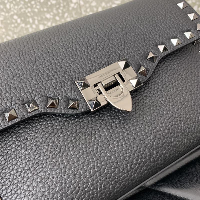 Valentino Small Rockstud Cross body bag Black V0181