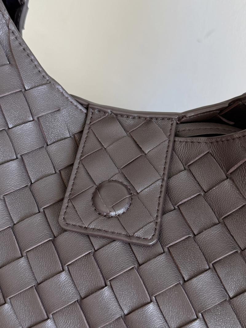 Bottega Veneta Large Campana Fondant 844250