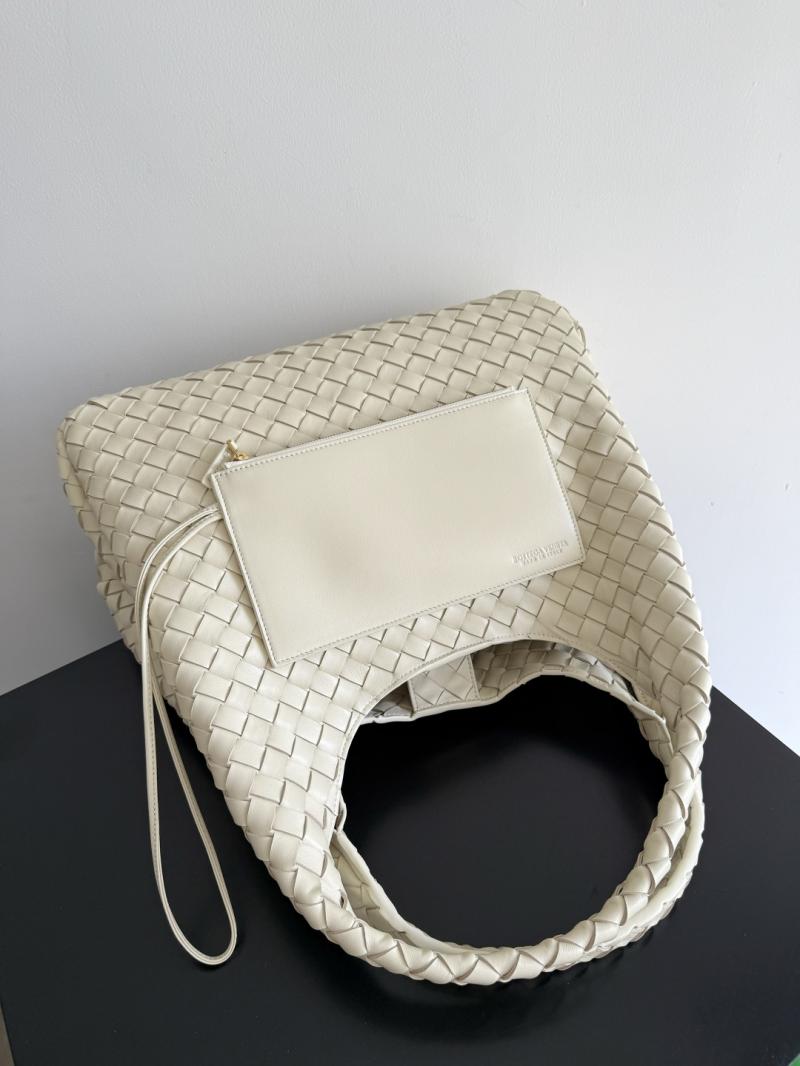 Bottega Veneta Large Campana Sea Salt 844250