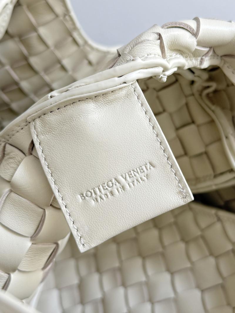 Bottega Veneta Large Campana Sea Salt 844250
