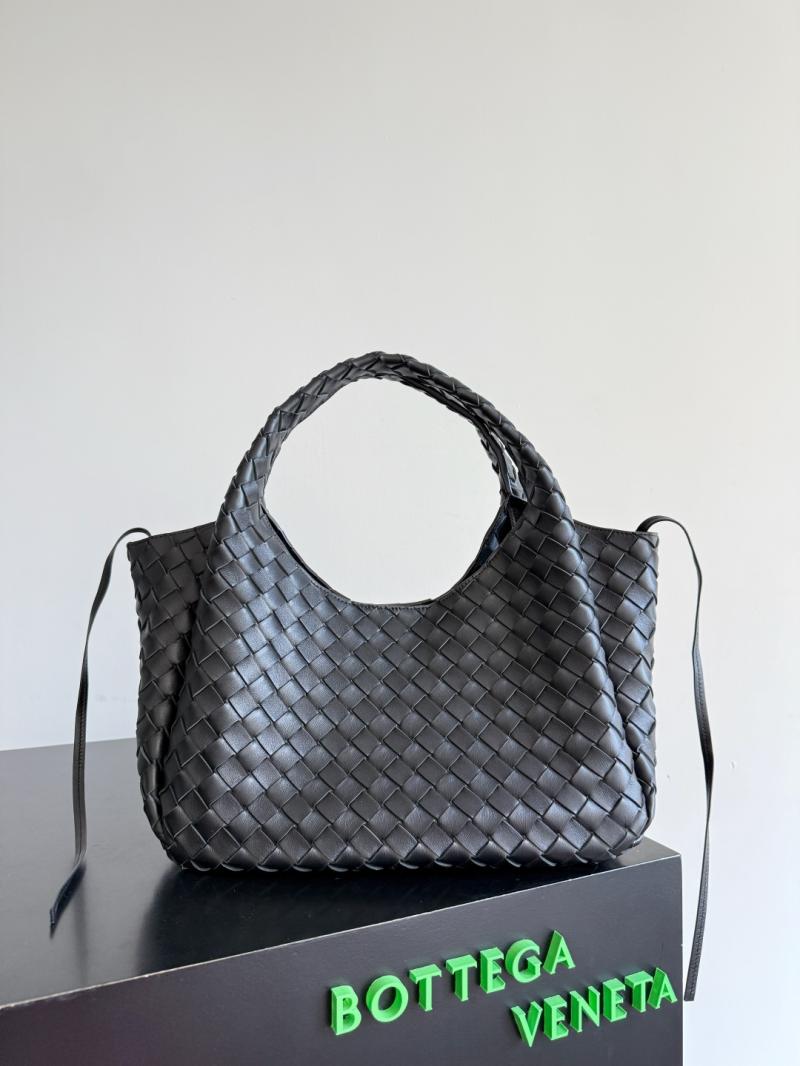 Bottega Veneta Medium Campana Black 844249