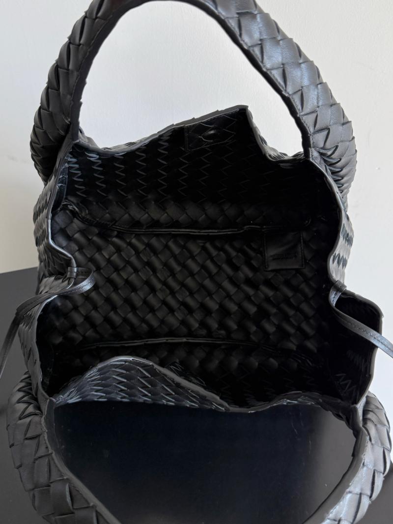 Bottega Veneta Medium Campana Black 844249