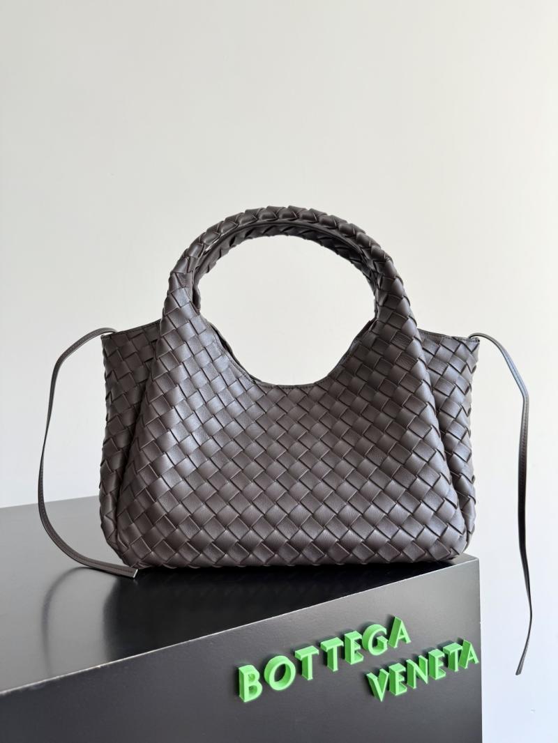Bottega Veneta Medium Campana Fondant 844249