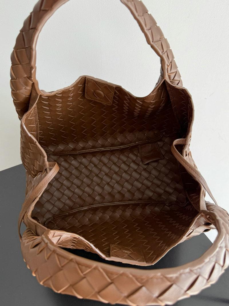 Bottega Veneta Medium Campana Nocciola 844249