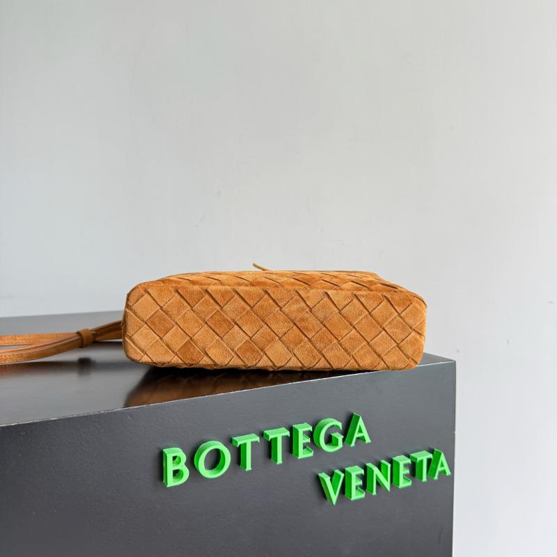 Bottega Veneta Suede Bang Bang Vanity Case Brown B789109