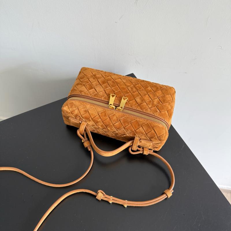 Bottega Veneta Suede Bang Bang Vanity Case Brown B789109