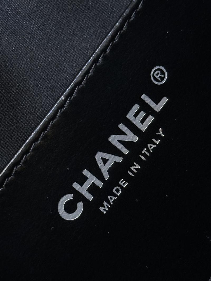 Chanel 25 Shiny Calfskin Small Handbag Black AS5293