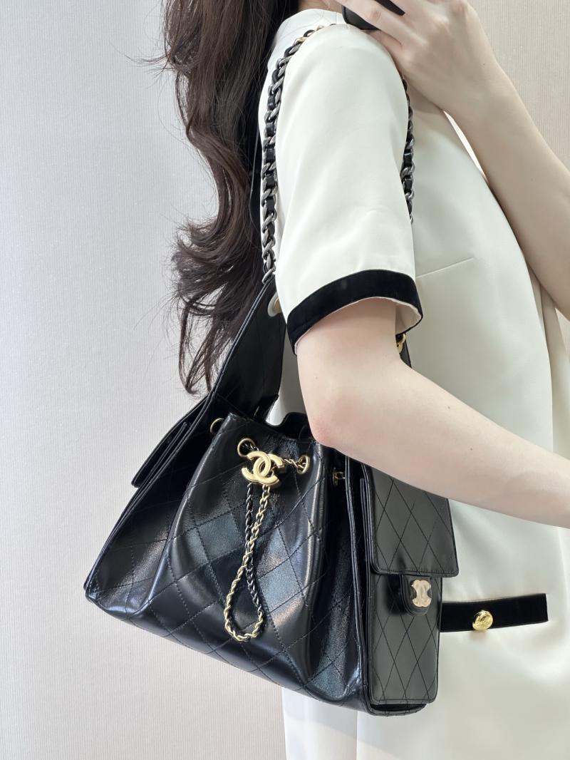 Chanel 25 Shiny Calfskin Small Handbag Black AS5293