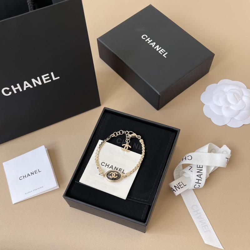 Chanel Bracelet YCB91301