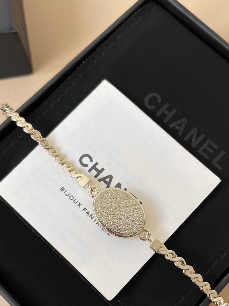 Chanel Bracelet YCB91301