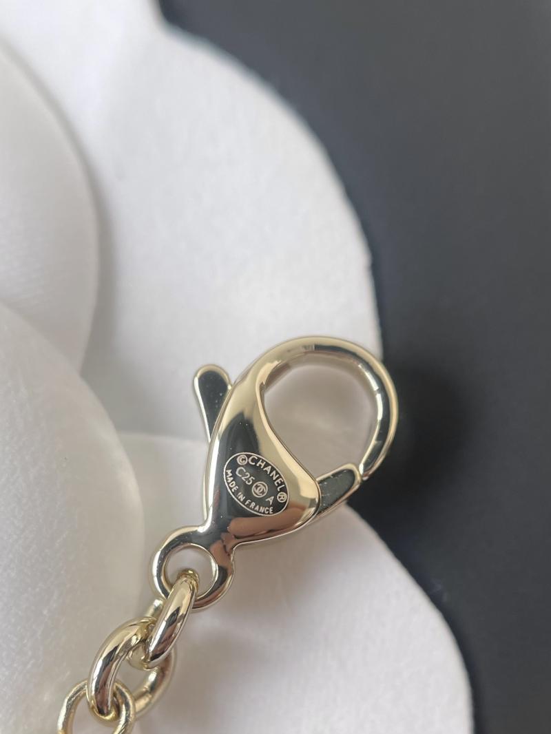 Chanel Bracelet YCB91302