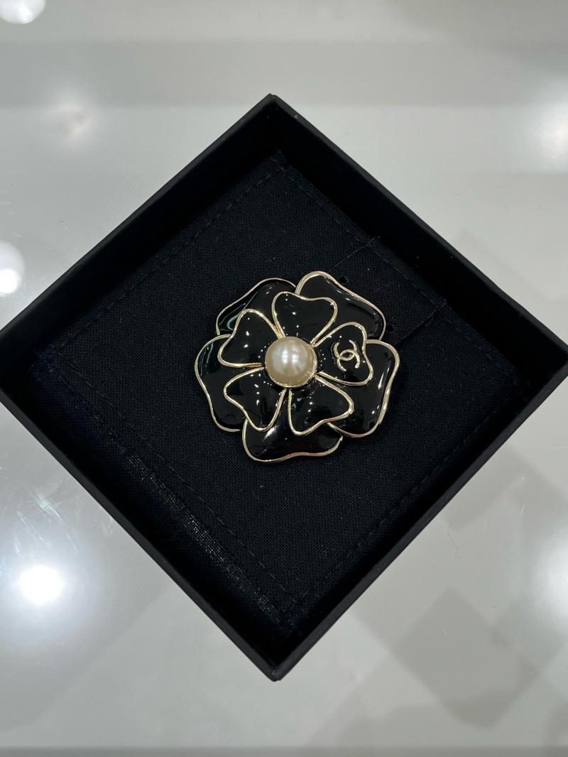 Chanel Brooch YCB90701