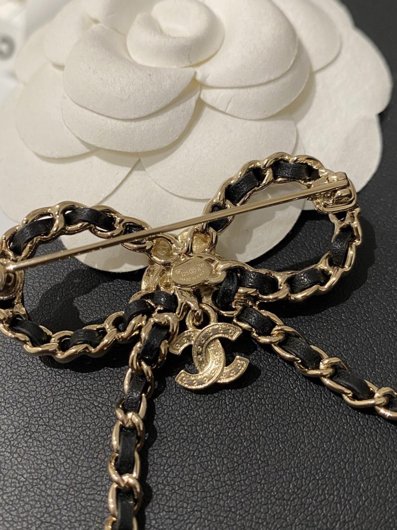 Chanel Brooch YCB91702