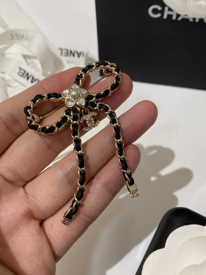 Chanel Brooch YCB91702