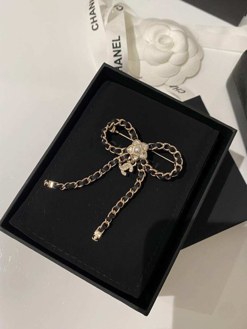 Chanel Brooch YCB91702