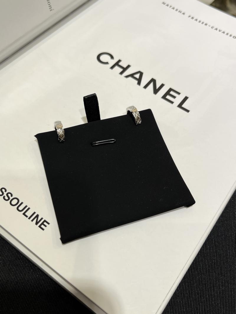 Chanel Earrings YCE90703