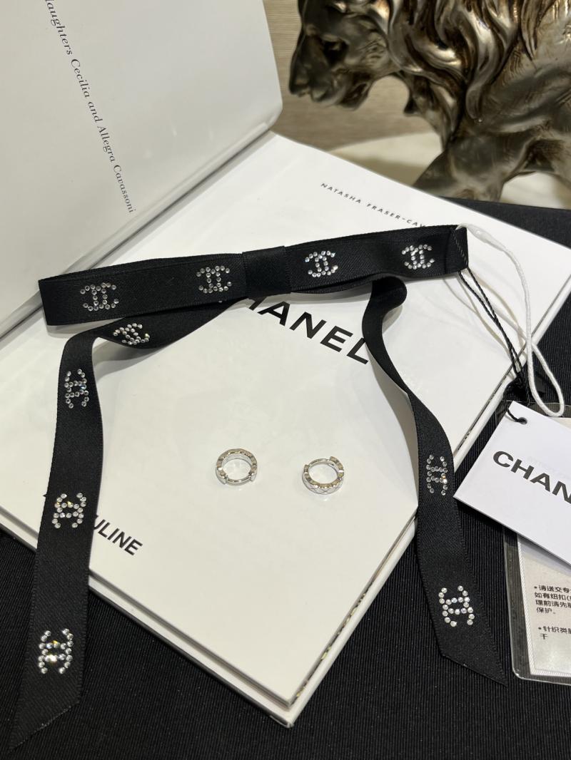 Chanel Earrings YCE90703