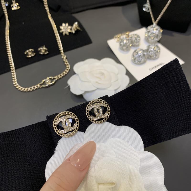 Chanel Earrings YCE90706