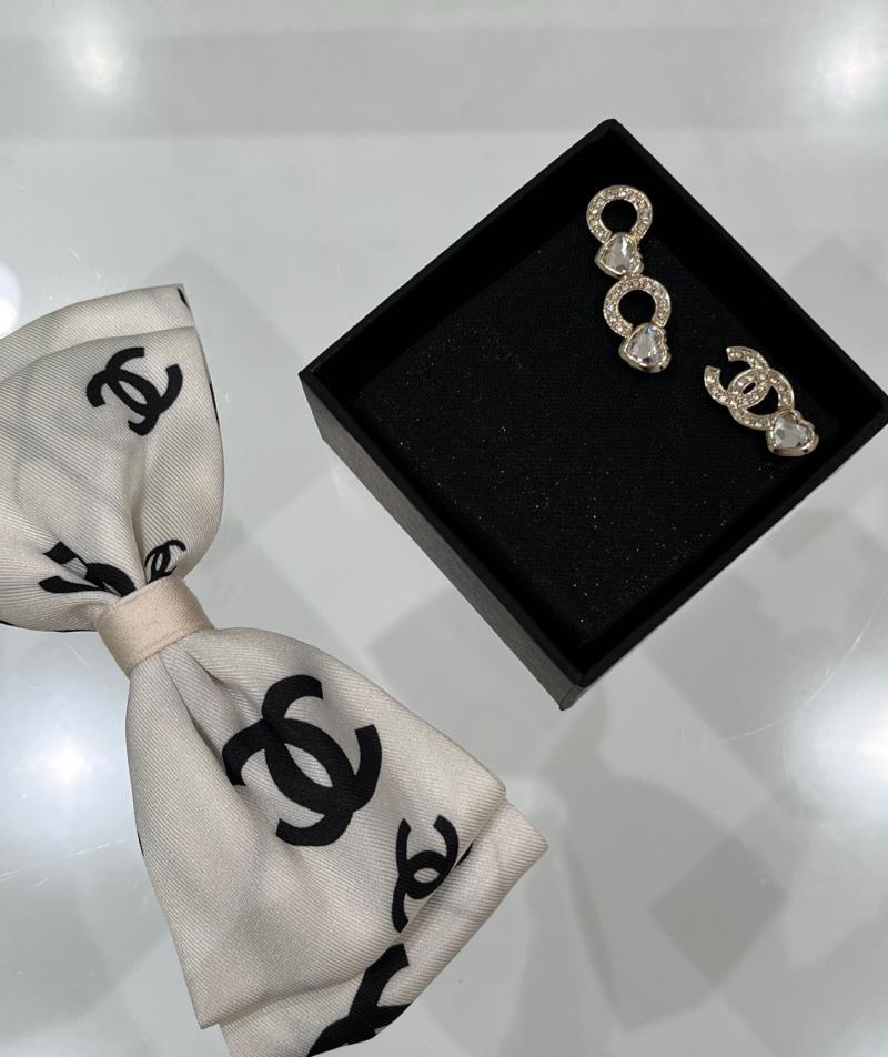 Chanel Earrings YCE90801