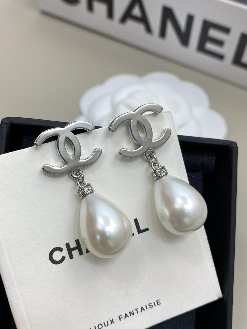 Chanel Earrings YCE90806