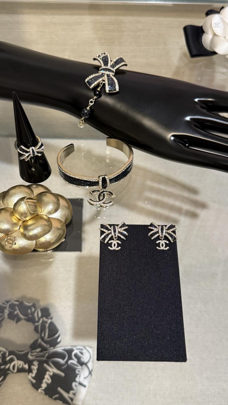 Chanel Earrings YCE91203