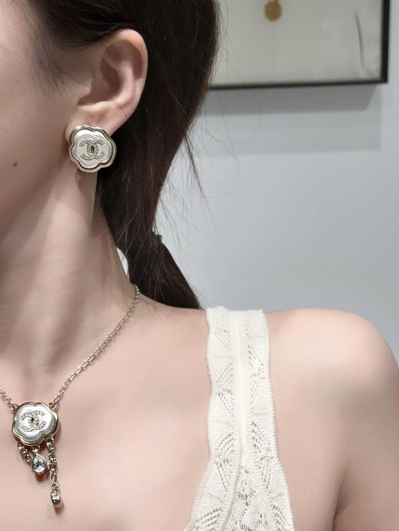 Chanel Earrings YCE91302
