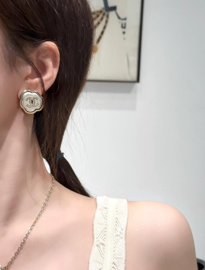 Chanel Earrings YCE91302