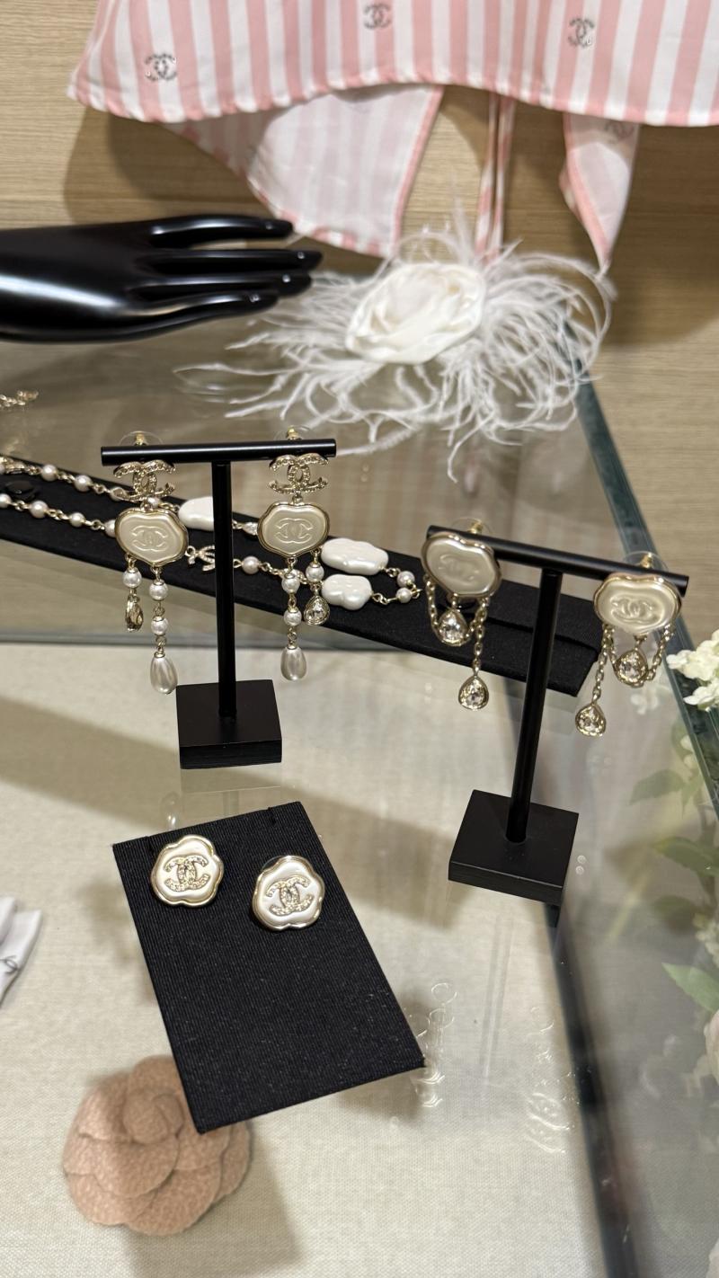 Chanel Earrings YCE91304