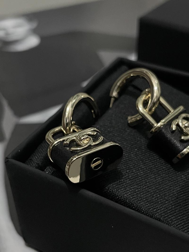 Chanel Earrings YCE91308