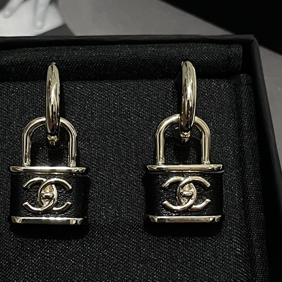 Chanel Earrings YCE91308