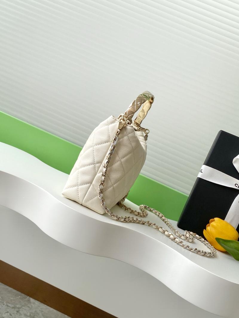 Chanel mini handbag with Top Handle White AP4591