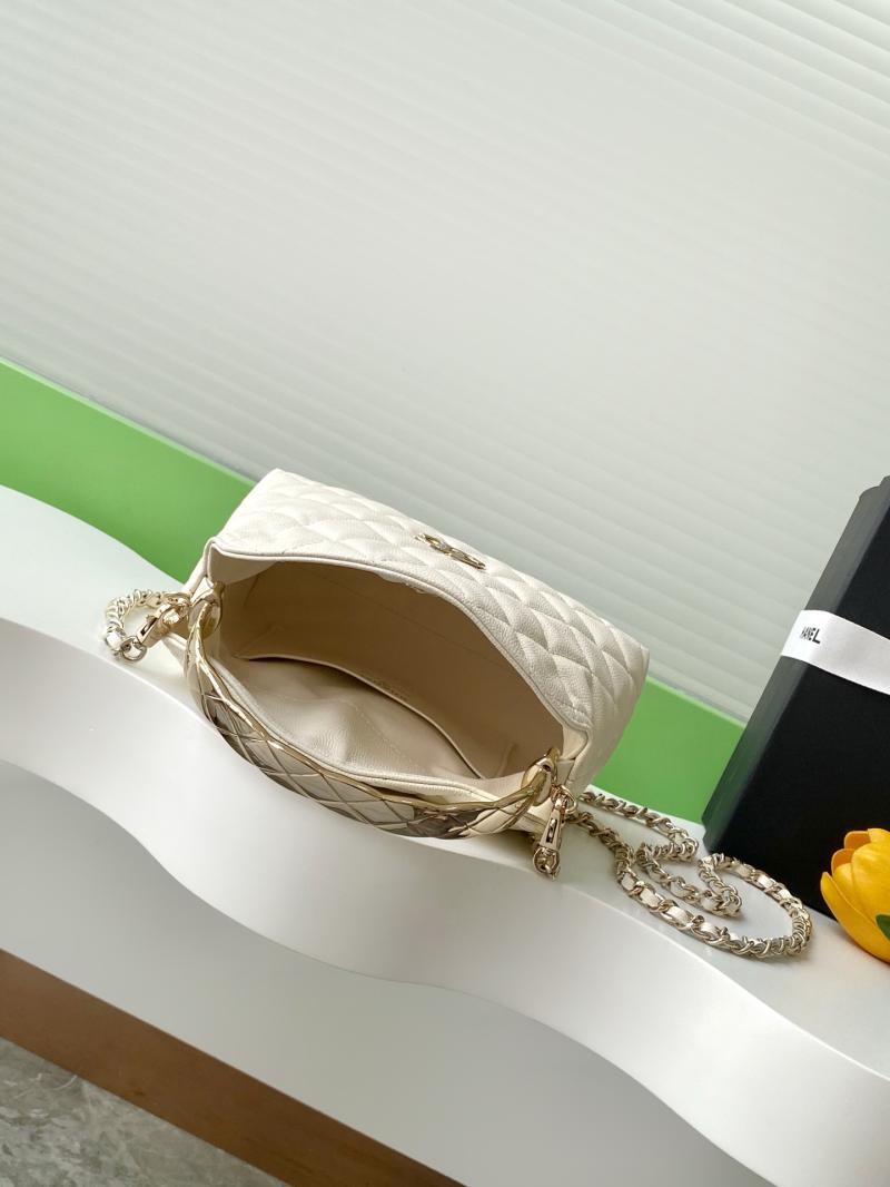 Chanel mini handbag with Top Handle White AP4591