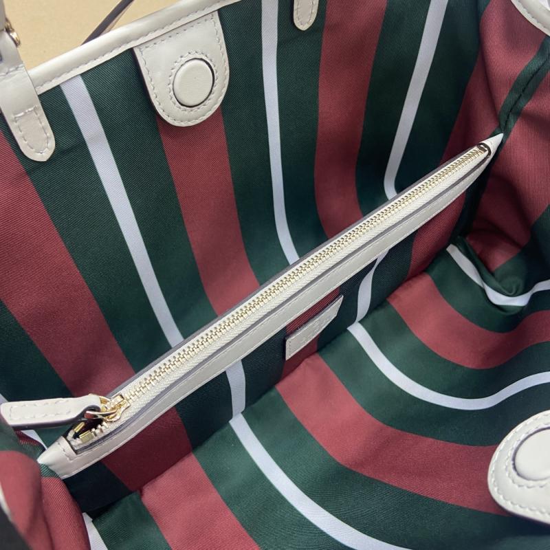 Gucci GG Emblem medium tote bag Off white 815214