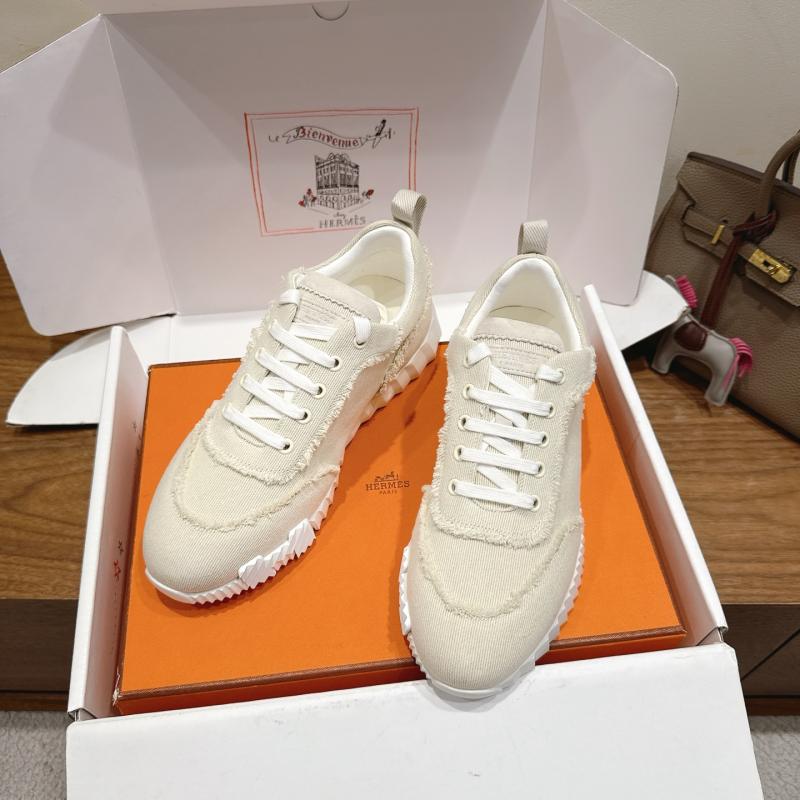 Hermes Unisex Sneakers SHU90916
