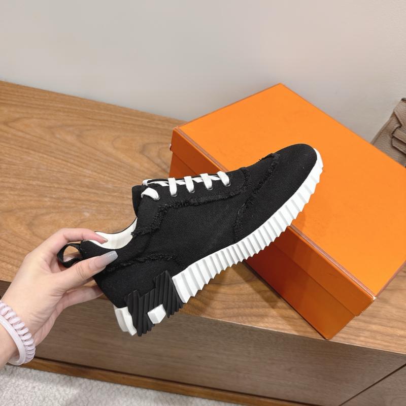 Hermes Unisex Sneakers SHU90918