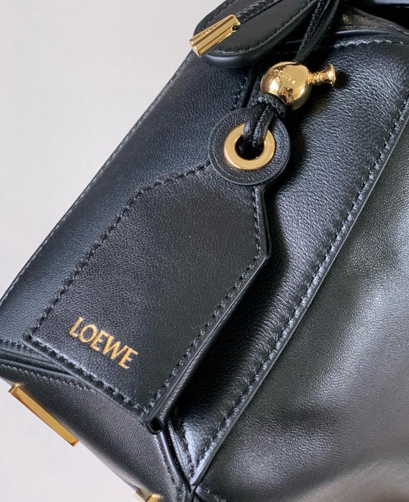 Loewe Lambskin Small Featherlight Puzzle bag Black L9096