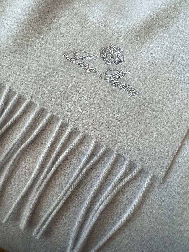 Loro Piana Cashmere Scarf DLPS91311