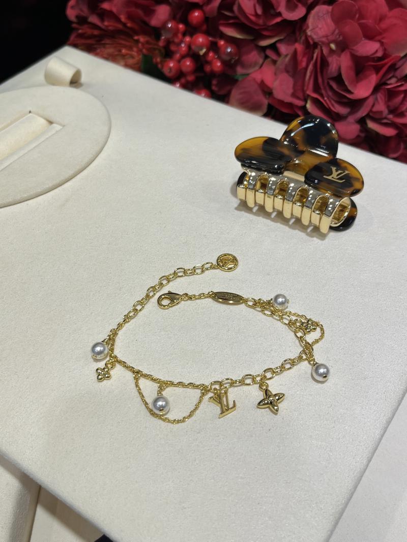 Louis Vuitton Bracelet YLB90701