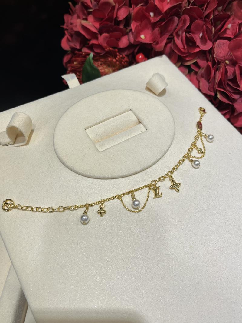 Louis Vuitton Bracelet YLB90701