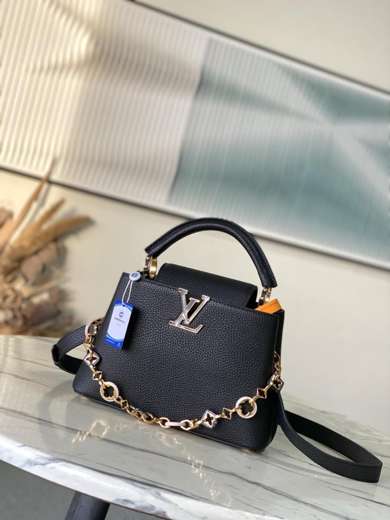 Louis Vuitton Capucines BB Black M14970