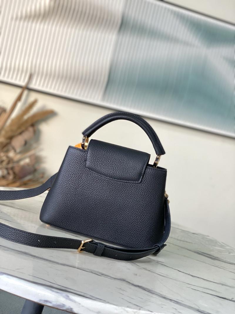 Louis Vuitton Capucines BB Black M14970