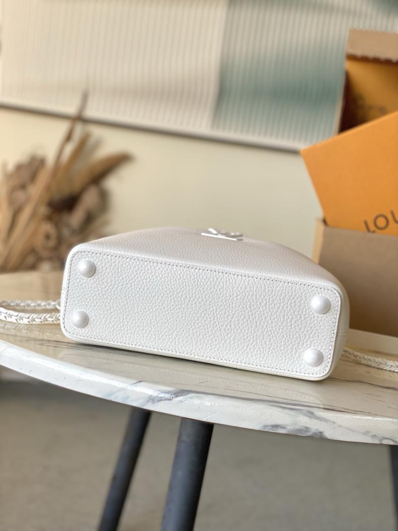 Louis Vuitton Capucines BB White M25256