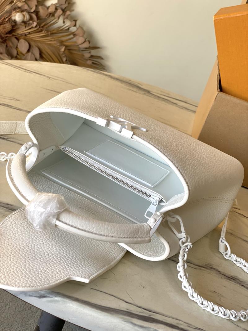 Louis Vuitton Capucines BB White M25256