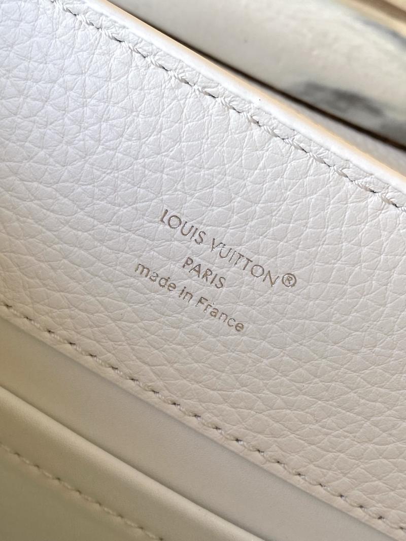 Louis Vuitton Capucines BB White M25256