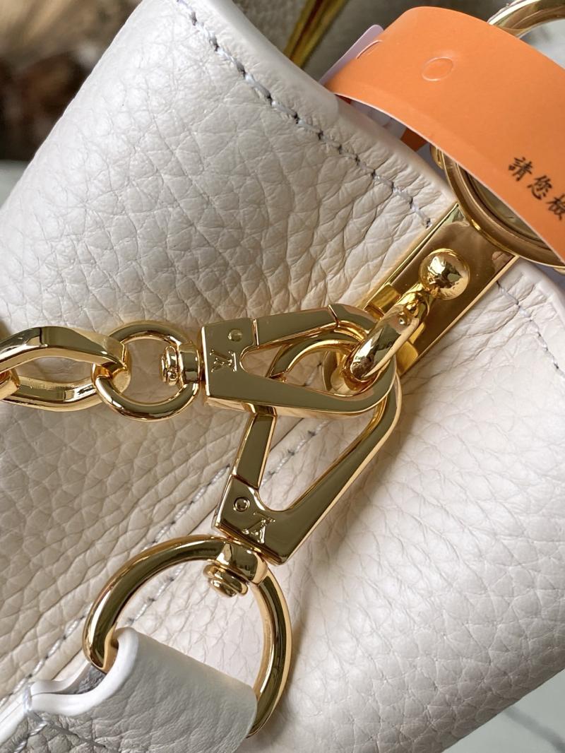 Louis Vuitton Capucines East-West Mini M14393