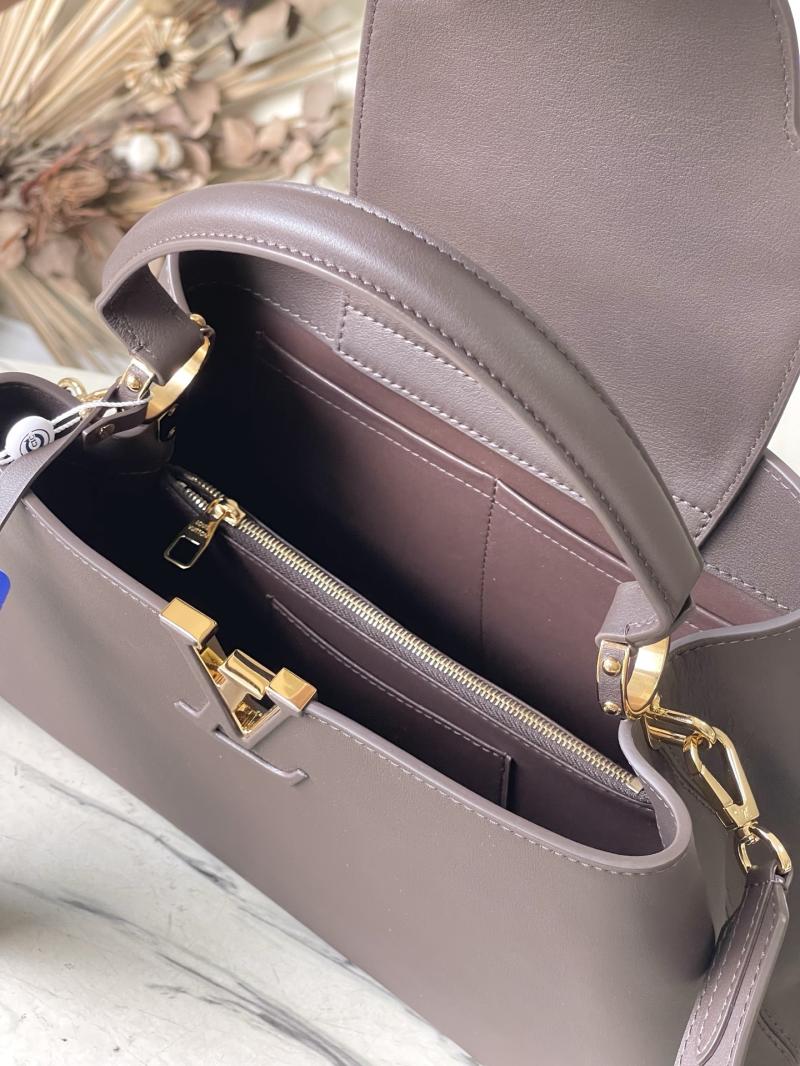 Louis Vuitton Capucines MM Souple Chocolate M12927