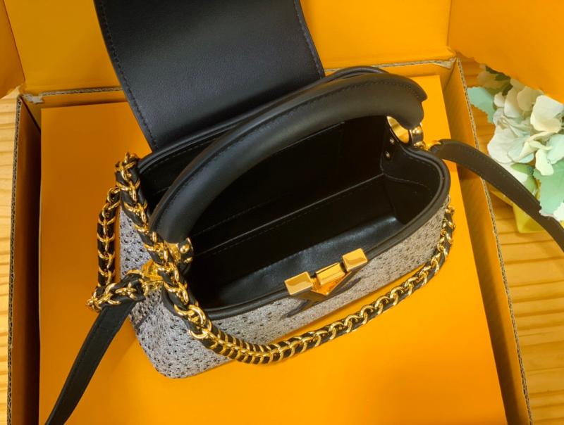 Louis Vuitton Capucines Mini Black M83088
